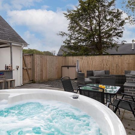Hazel Cottage テンビー エクステリア 写真